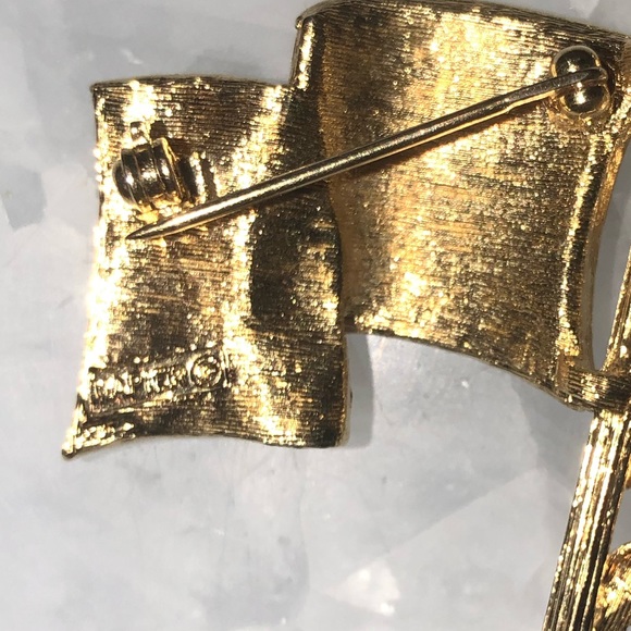 Napier American flag brooch - Picture 3 of 6